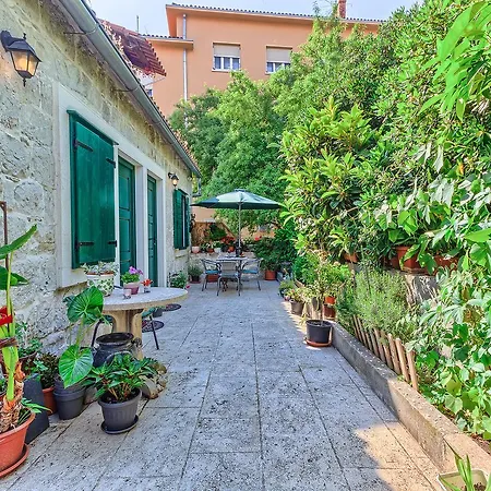 Daire Charming Mediterranean